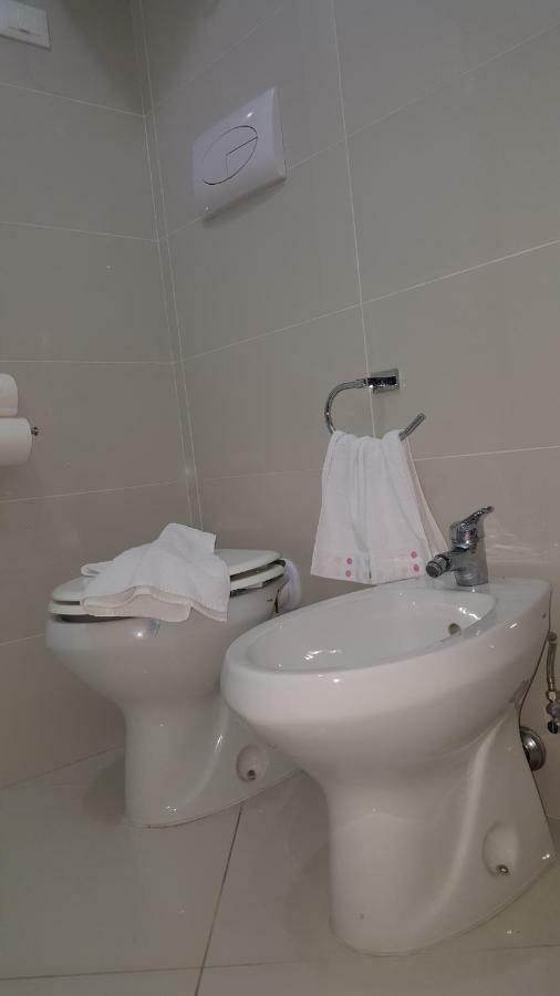 Al Porticciolo Bed and Breakfast Σαλέρνο Εξωτερικό φωτογραφία