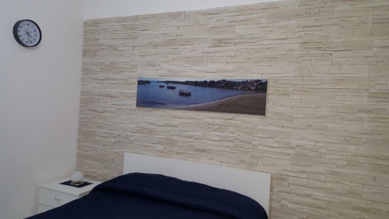 Al Porticciolo Bed and Breakfast Σαλέρνο Εξωτερικό φωτογραφία