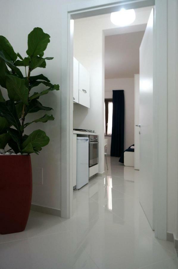 Al Porticciolo Bed and Breakfast Σαλέρνο Εξωτερικό φωτογραφία