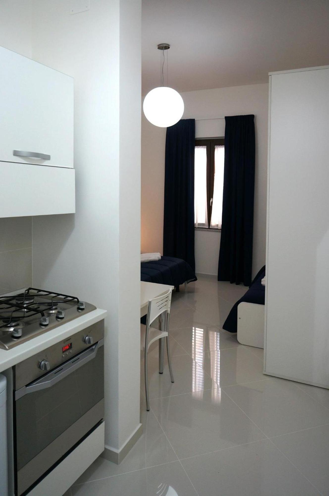Al Porticciolo Bed and Breakfast Σαλέρνο Εξωτερικό φωτογραφία