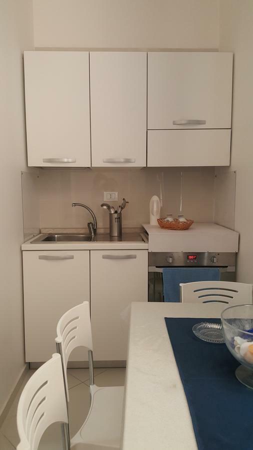 Al Porticciolo Bed and Breakfast Σαλέρνο Εξωτερικό φωτογραφία